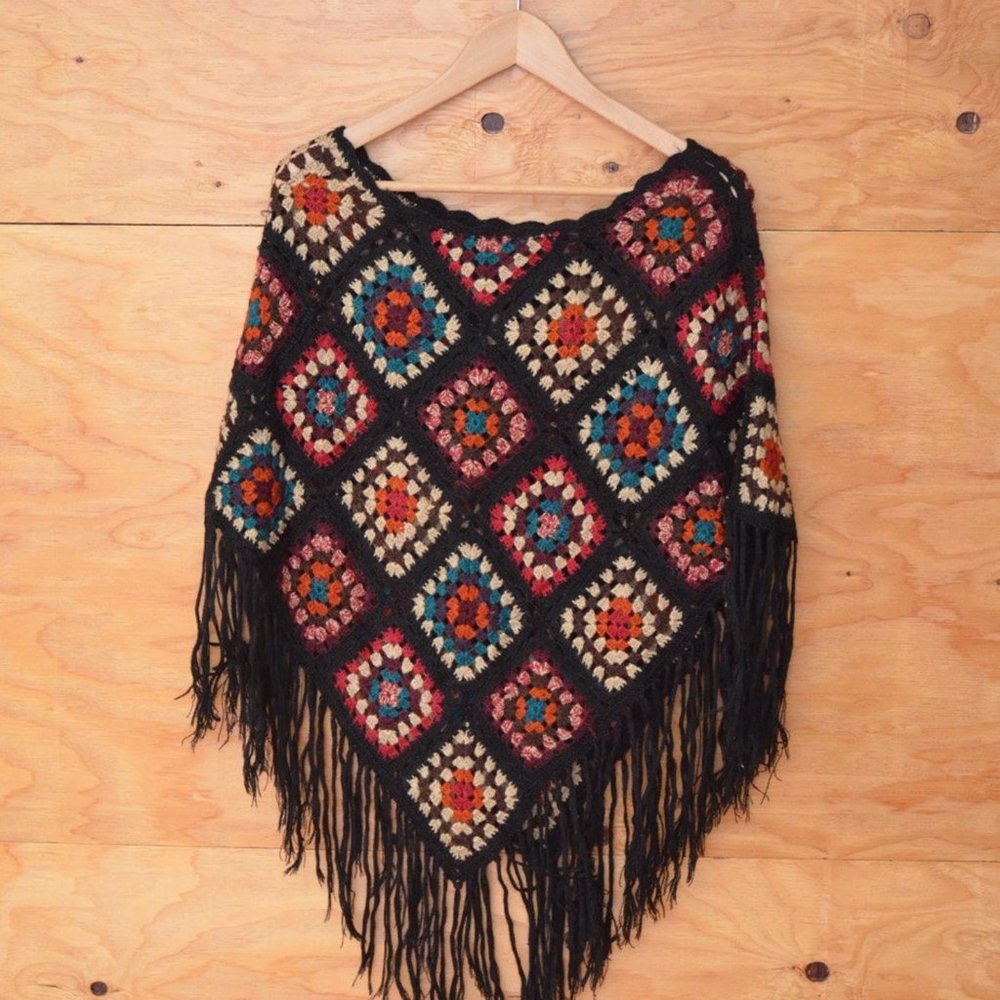 Vintage 70's Granny Square Poncho
